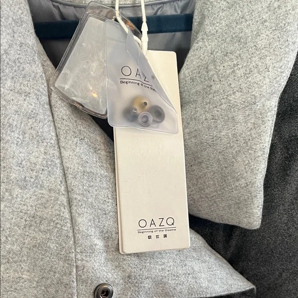 OAZQ Two-Tone Black & Gray Puffer Coat - Picture 3 of 6